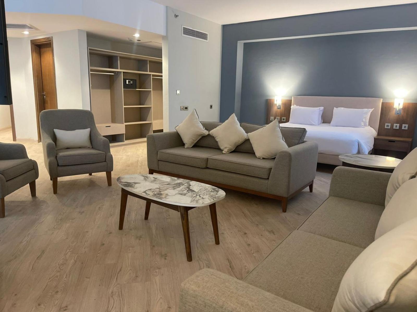 Phoenix Hotel & Wellness Sheikh Zayed City 外观 照片